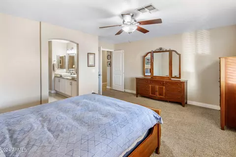 2103 E Daley Ln, Phoenix, AZ 85024 photo 12