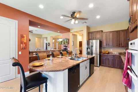 1815 W Summerside Rd, Phoenix, AZ 85041 photo 21