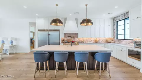 4137 E Coolidge St, Phoenix, AZ 85018 photo 9