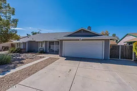 5939 W Harmont Dr, Glendale, AZ 85302
