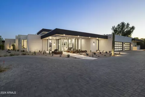 9012 N 53rd St, Paradise Valley, AZ 85253