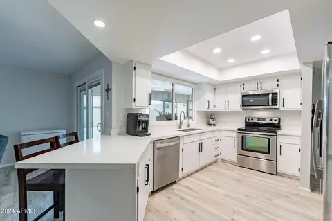 2129 E Minton Dr, Tempe, AZ 85282 photo 4