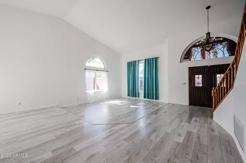 919 W Sherri Dr W, Gilbert, AZ 85233 photo 8