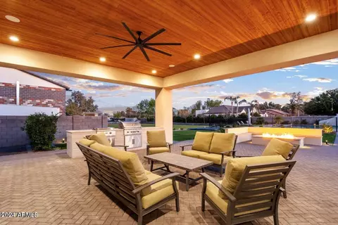 2125 E Lexi Ln, Gilbert, AZ 85298 photo 24