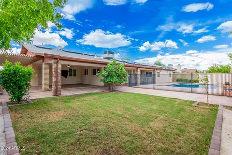 513 E Angela Dr, Phoenix, AZ 85022 photo 5