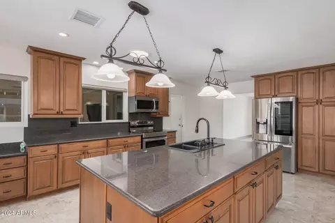 513 E Angela Dr, Phoenix, AZ 85022 photo 14