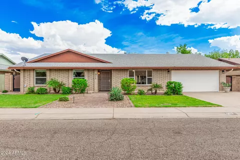 513 E Angela Dr, Phoenix, AZ 85022
