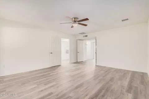 513 E Angela Dr, Phoenix, AZ 85022 photo 18