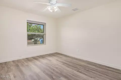 513 E Angela Dr, Phoenix, AZ 85022 photo 23