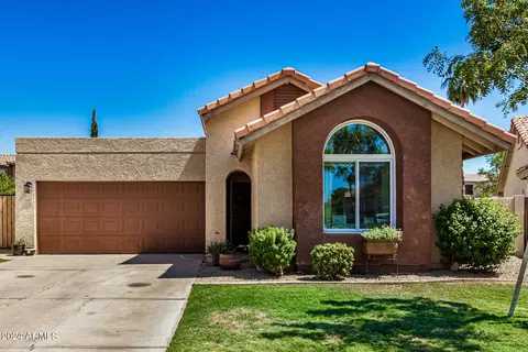 1207 W Seascape Ct, Gilbert, AZ 85233