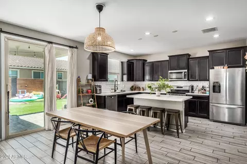 615 N Roosevelt Pkwy, Avondale, AZ 85323