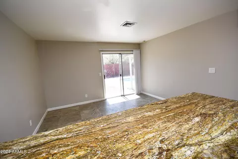 4055 E Maldonado Dr, Phoenix, AZ 85042 photo 3