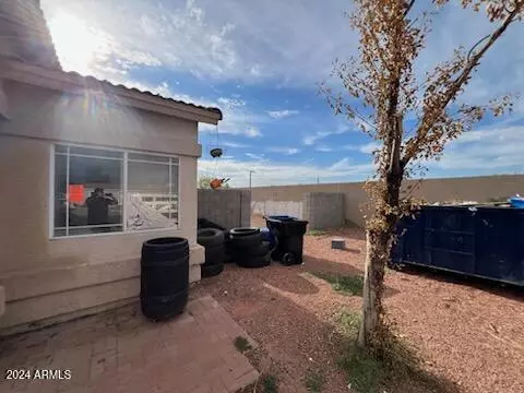 16008 N Hollyhock St, Surprise, AZ 85378