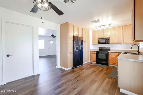 3233 W Libby St, Phoenix, AZ 85053 photo 11