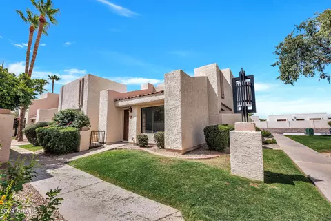 739 E Lola Dr, Phoenix, AZ 85022 photo 2