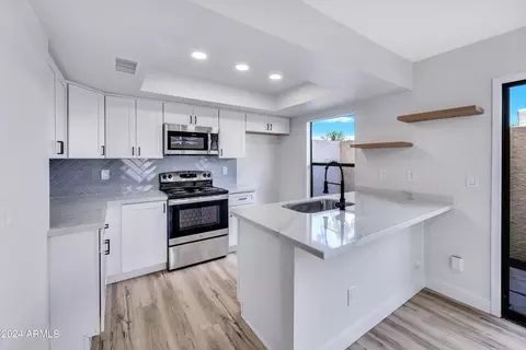 739 E Lola Dr, Phoenix, AZ 85022 photo 7