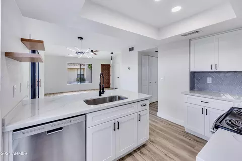 739 E Lola Dr, Phoenix, AZ 85022 photo 10