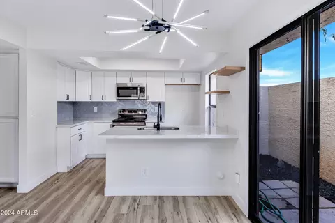 739 E Lola Dr, Phoenix, AZ 85022 photo 9