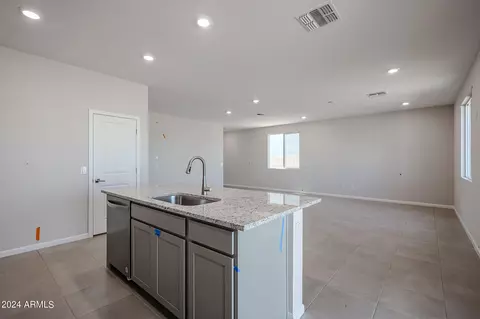 2726 E Bluff Springs Ave, Apache Junction, AZ 85119 photo 7