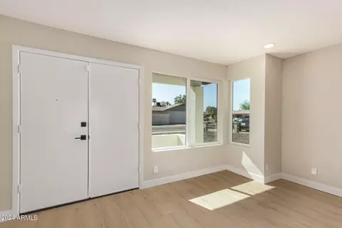 19669 N 3rd Dr, Phoenix, AZ 85027 photo 8