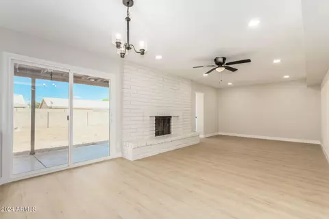 19669 N 3rd Dr, Phoenix, AZ 85027 photo 9