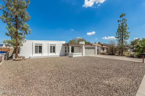 19669 N 3rd Dr, Phoenix, AZ 85027 photo 2