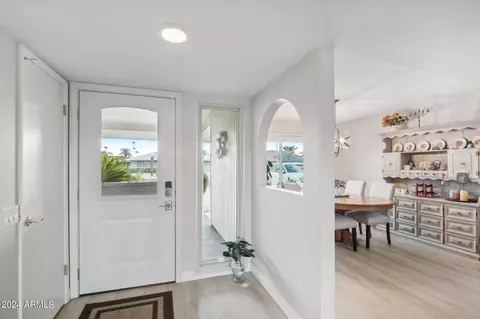 17622 N Whispering Oaks Dr, Sun City West, AZ 85375