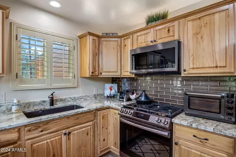 3365 Tree View Path, Overgaard, AZ 85933 photo 7