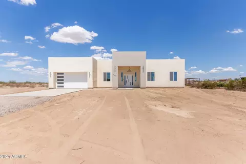 34472 W Dobbins Rd, Arlington, AZ 85322