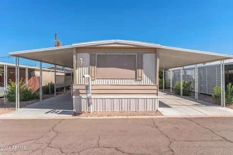 2121 N Center St #29, Mesa, AZ 85201