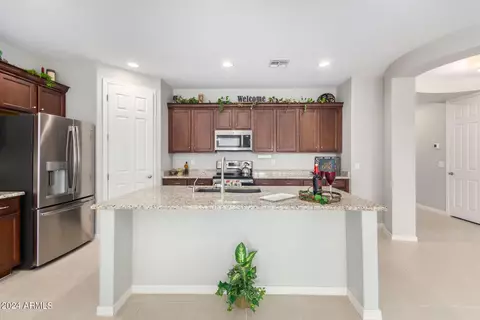 3753 E Welton Ln, Gilbert, AZ 85295 photo 8