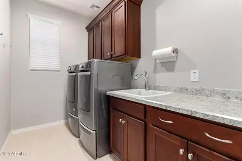 3753 E Welton Ln, Gilbert, AZ 85295 photo 24