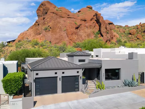 5831 N Echo Canyon Cir, Phoenix, AZ 85018
