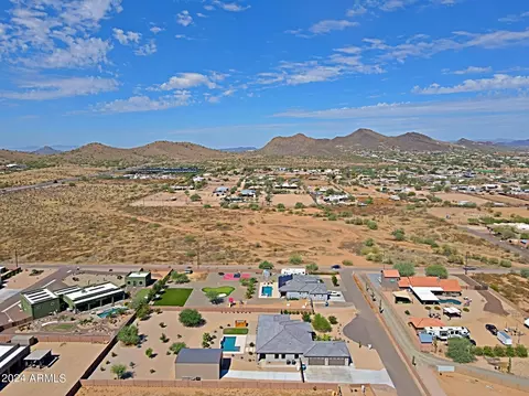View/Area - 23 E Cavalry Dr, Phoenix, AZ 85086 photo 11 of 13