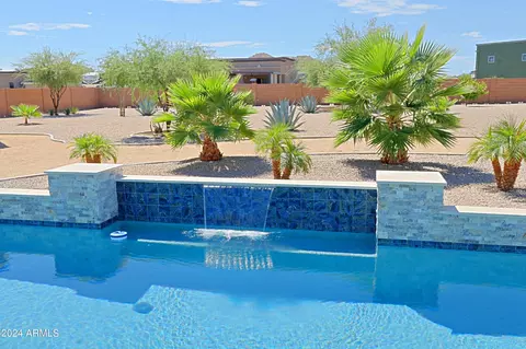 Exterior - 23 E Cavalry Dr, Phoenix, AZ 85086 photo 15 of 17