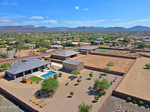 View/Area - 23 E Cavalry Dr, Phoenix, AZ 85086 photo 6 of 13