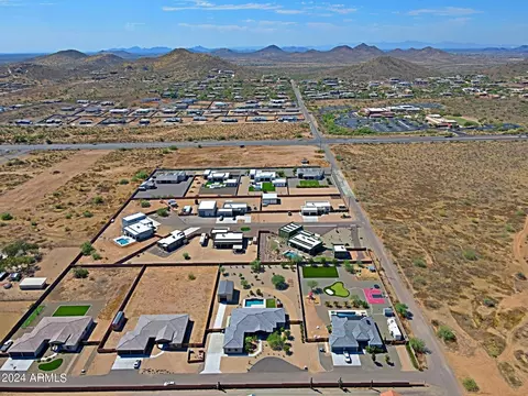 View/Area - 23 E Cavalry Dr, Phoenix, AZ 85086 photo 12 of 13