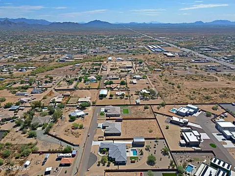 View/Area - 23 E Cavalry Dr, Phoenix, AZ 85086 photo 9 of 13