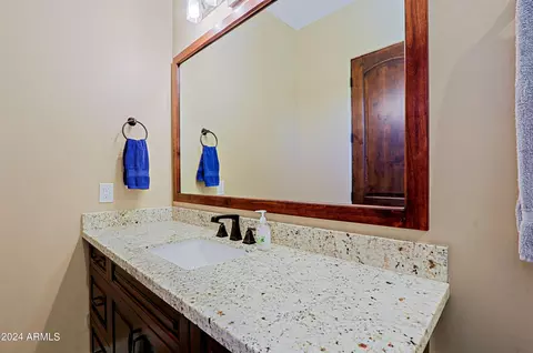 Bath - 23 E Cavalry Dr, Phoenix, AZ 85086 photo 4 of 13