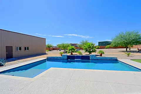 Exterior - 23 E Cavalry Dr, Phoenix, AZ 85086 photo 14 of 17