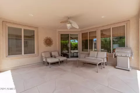 4567 E Donato Dr, Gilbert, AZ 85298 photo 5