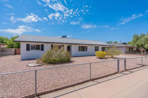 1509 W Lawrence Rd, Phoenix, AZ 85015