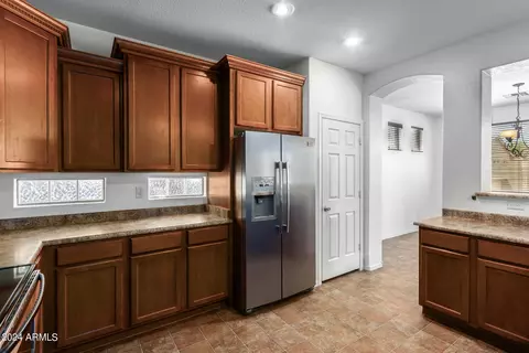 6636 S 16th Dr, Phoenix, AZ 85041 photo 6