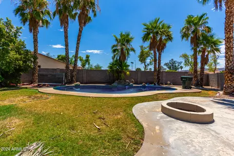 6636 S 16th Dr, Phoenix, AZ 85041 photo 4