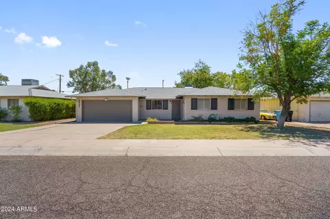 3537 W Gardenia Ave W, Phoenix, AZ 85051