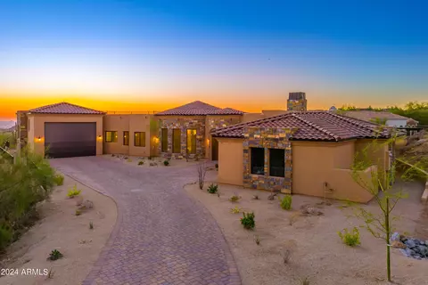 Exterior - 3518 N Shadow Trl, Mesa, AZ 85207 photo 1 of 18