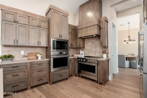 Kitchen - 3518 N Shadow Trl, Mesa, AZ 85207 photo 4 of 9