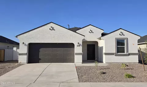 5806 E Clandestine Dr, San Tan Valley, AZ 85140