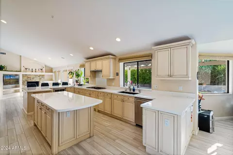 4037 E Solano Dr, Phoenix, AZ 85018 photo 16