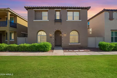 3832 E Leslie Dr, Gilbert, AZ 85296